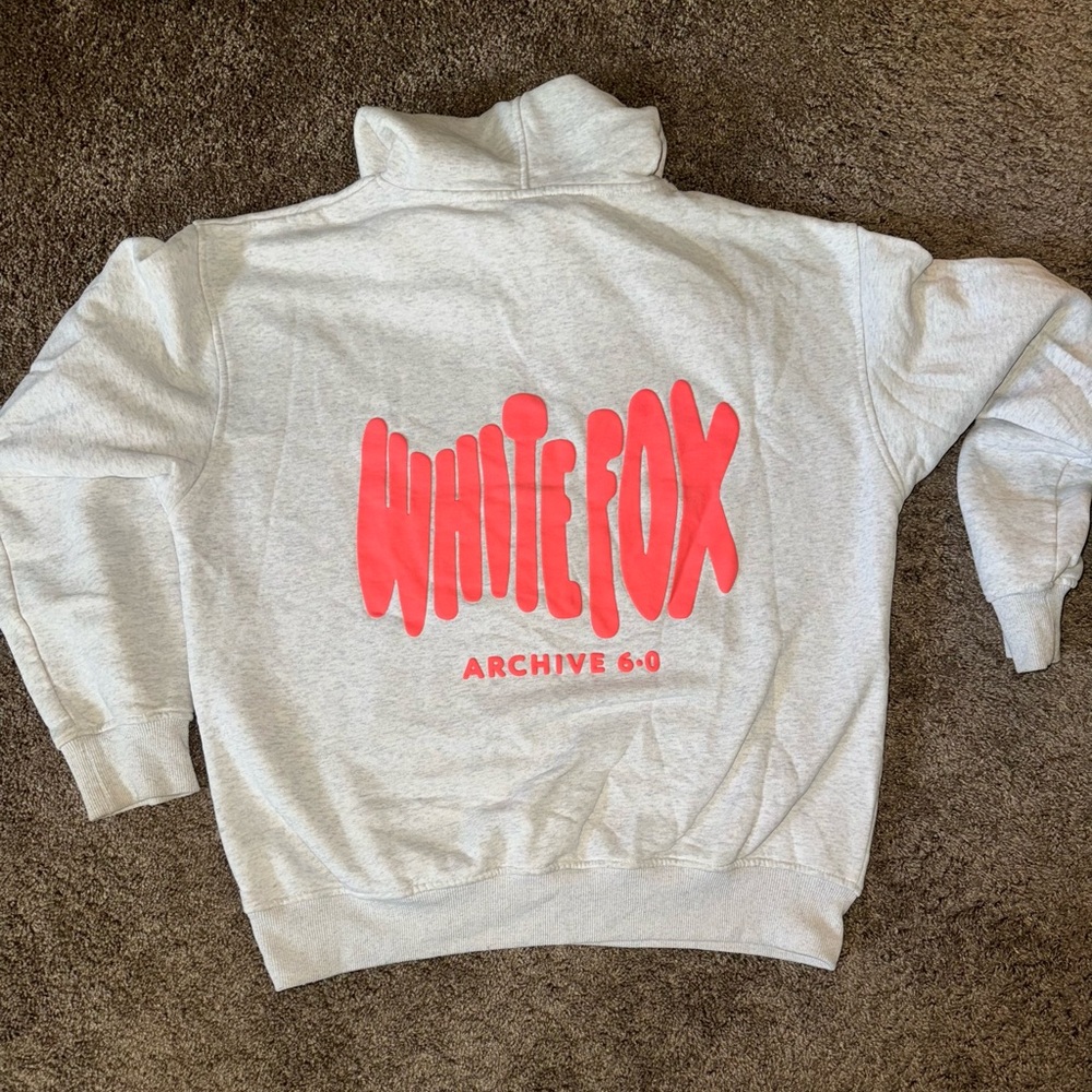 White Fox sweatpants and hoodie set - Picture 2 of 5